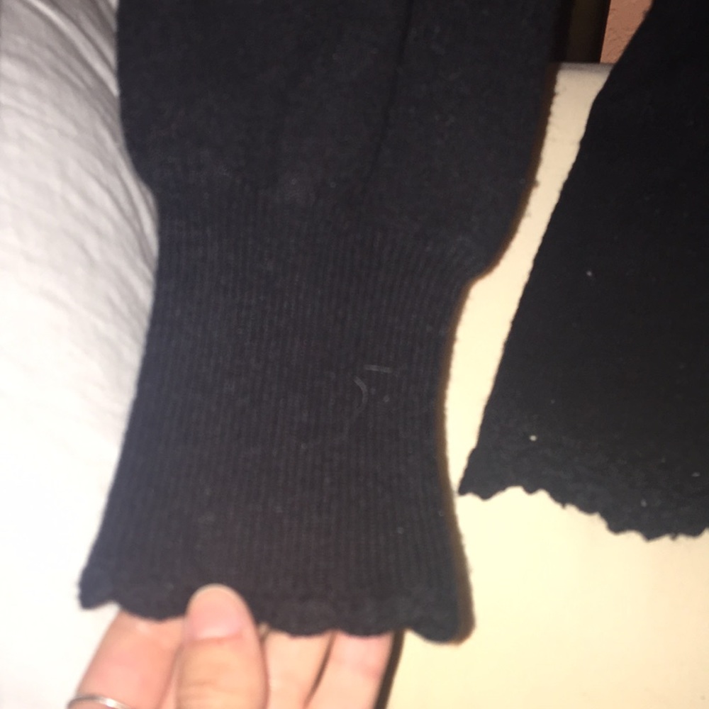 Sweater - Picture 4 of 6